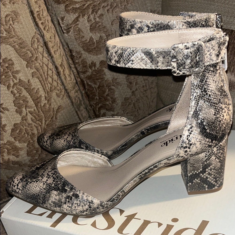 Life Stride Black and Gray Snakeskin Heels